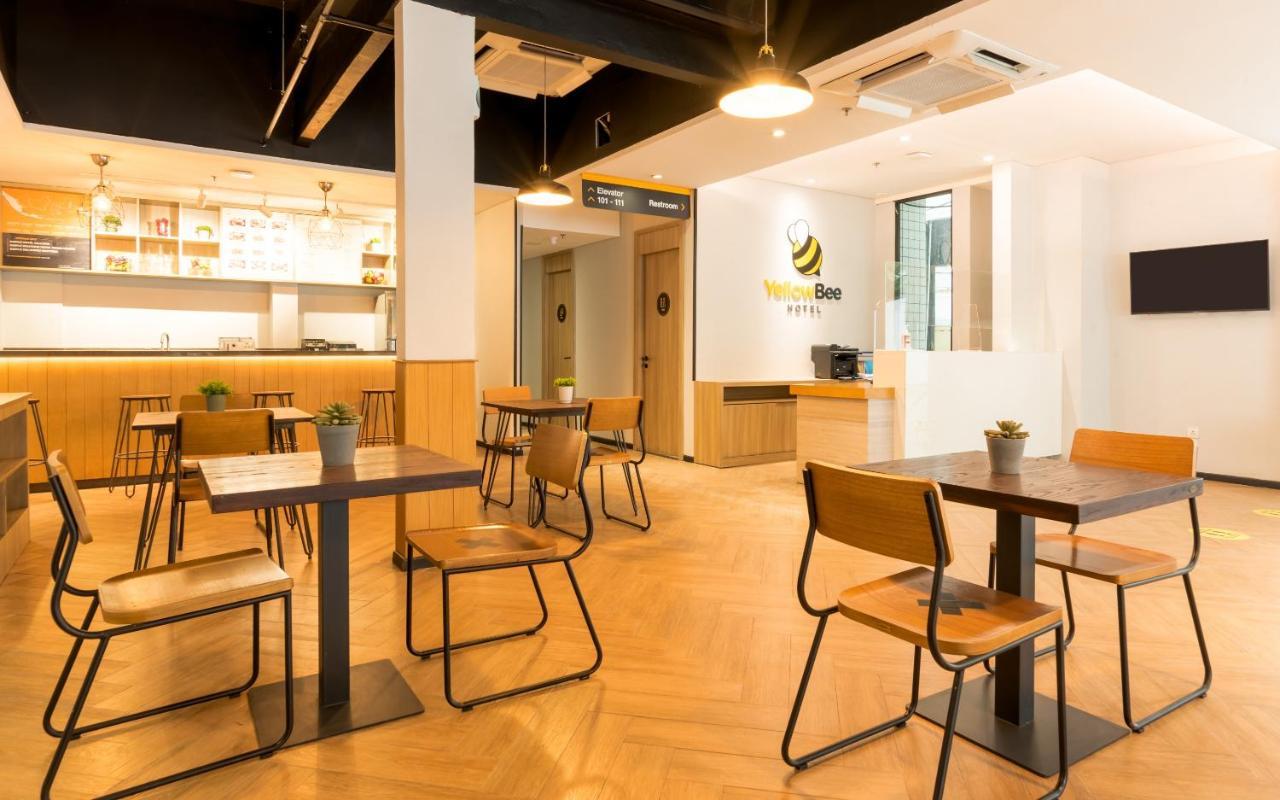 Yellow Bee Tanah Abang Jacarta Exterior foto